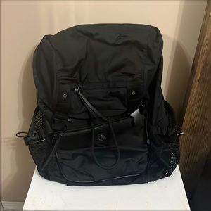 Lululemon backpack with detachable purse